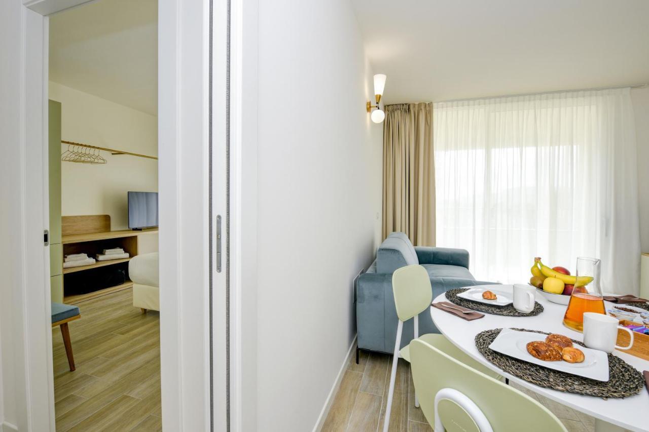 Residence Sunlight Lido di Jesolo Bagian luar foto