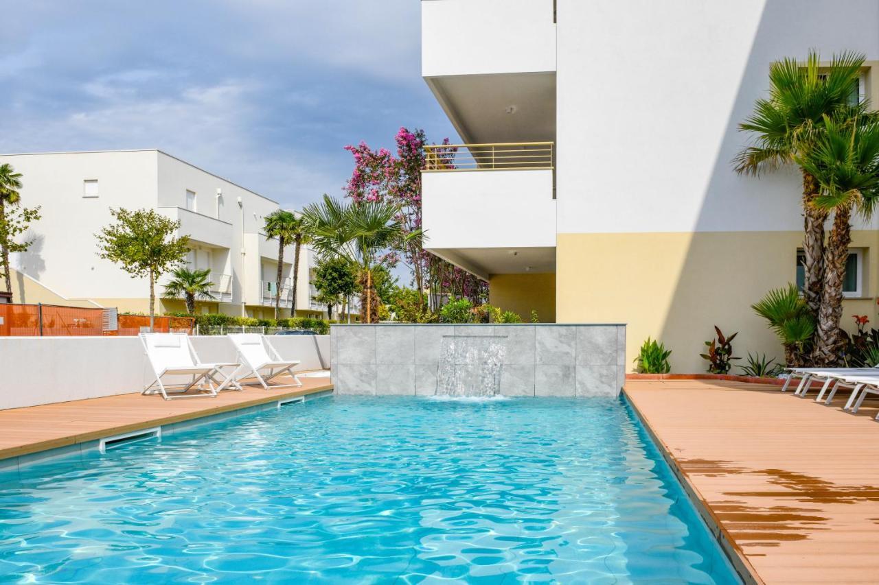 Residence Sunlight Lido di Jesolo Bagian luar foto