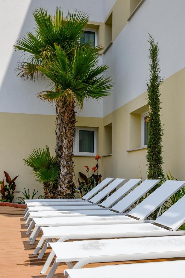 Residence Sunlight Lido di Jesolo Bagian luar foto